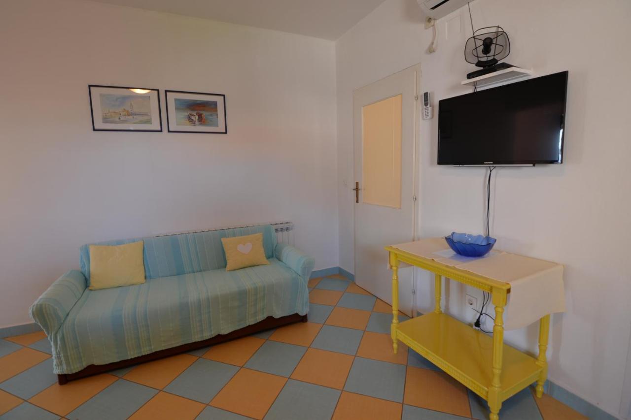 Apartments By The Sea Tkon, Pasman - 16589 Εξωτερικό φωτογραφία