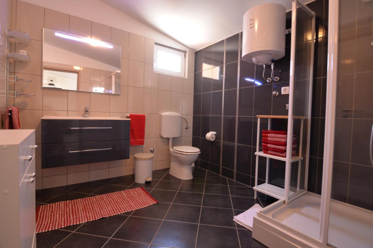Apartments By The Sea Tkon, Pasman - 16589 Εξωτερικό φωτογραφία